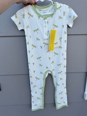 Kyte BABY White Short-Sleeve One-Piece with Light Green Dragonfly Print